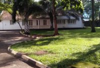 4 bedrooms for rent in Kyambogo at 3m per month