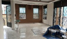 5 bedrooms lake view house for sale in Munyonyo at $550,000