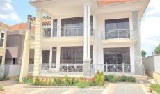 7 bedrooms house for sale in Kyanja at 1.1bn Shillings