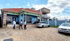 4 bedrooms house for sale in Kira Mulawa 350m