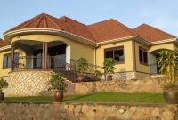 5 bedrooms house for sale in Kyaliwajjala on 25 decimals at 750m