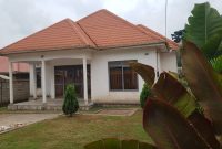 3 bedrooms house for sale in Kitende Mazzi at 160m