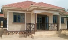 3 bedrooms house for sale in Kisaasi Bahai at 250m