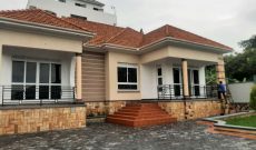 4 bedrooms house for sale in Lutembe Entebbe road at 450m