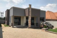 3 bedrooms house for sale in Kira Kimwanyi at 290m