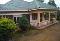 3 bedrooms house for sale in Sonde 100x100ft at 175m