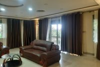 3 bedrooms house for sale in Kakiri 1 acre at 470m