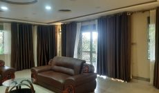 3 bedrooms house for sale in Kakiri 1 acre at 470m