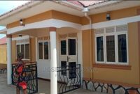 3 bedrooms house for sale in Masajja Salama road at 100m