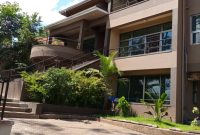 6 bedrooms house for sale in Kololo with swimming pool at 1.3m USD