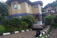 4 bedrooms house for sale in Naguru at 800m