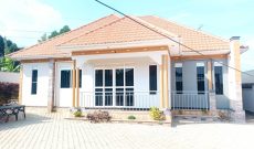 4 bedrooms house for sale in Namugongo Kiwango at 240m