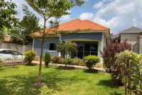 4 bedrooms house for sale in Gayaza Makenke at 270m