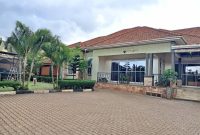 5 bedrooms bungalow house for sale in Najjera, Kampala