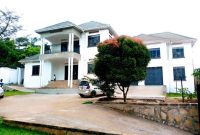 This is a 6 bedrooms house for sale in Kira Kasangati road at 650m