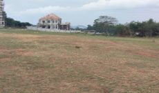 22 acres of land with a lakeview on sale in Entebbe 500m