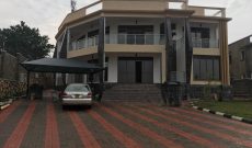 a houses for sale in Munyonyo of 5 bedrooms $550,000