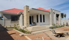 4 bedrooms house for sale in Garuga Entebbe 600m