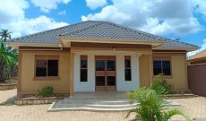 beautiful 4 bedrooms house for sale in Jogo Namugongo 240m