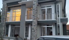 a mansion on sale in Munyonyo with 4 bedrooms $350,000