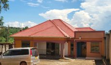 house for sale in Gayaza Manyangwa with 3 bedrooms 240m