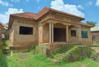 a shell house of 4 bedrooms house for sale in Seeta Kigunga