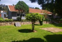 4 bedrooms house in Muyenga on sale on half acre at $50,000