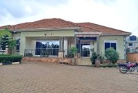 a house on sale in Najjera having 5 bedrooms 580m