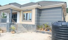4 Bedrooms House For Sale In Seeta Near Stabex Petrol Station 13 Decimals 350m