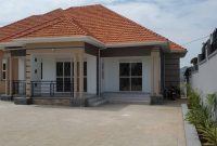 4 Bedrooms House For Sale In Kitende 18 Decimals At 700m