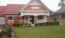 4 Bedrooms House For Sale In Kawempe Mbogo 45 Decimals At 700m