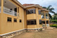6 Bedrooms House For Rent In Muyenga At $2,200 Per Month