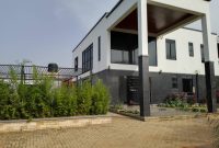 6 Bedrooms House For Sale In Kyanja With Swimming Pool At 1.7Bn Shillings