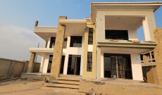 6 Bedrooms House For Sale In Kyanja Hill 17 Decimals At 1.6 Billion Shillings