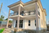 4 Bedrooms House For Sale In Kitende Lumuli 12 Decimals At 350m