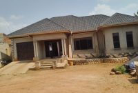 3 Bedrooms House For Sale Gayaza Manyangwa 16 Decimals At 180m