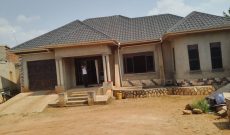 3 Bedrooms House For Sale Gayaza Manyangwa 16 Decimals At 180m