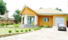 4 Bedrooms House For Sale In Mukono Katosi Road 100x100ft At 130m