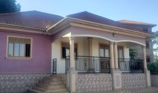 3 Bedrooms House For Sale In Kitende 12 Decimals At 270m