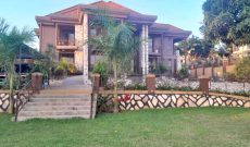 6 Bedrooms House For Sale In Lubowa Entebbe Rd On 50 Decimals At 950m