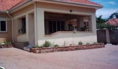 4 Bedrooms House For Sale In Bugolobi 45 Decimals At $800,000