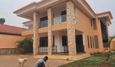 6 Bedrooms House For Sale In Ntinda 15 Decimals At 1.3 Billion Shillings