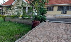 4 Bedrooms House For Sale In Bukoto 25 Decimals At $350,000