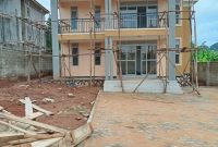 4 Bedrooms House For Sale In Kitende Kitovu Entebbe Rd 300m