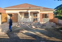 3 Bedroom House For Kira Nsasa Bulindo 50x100ft At 270m