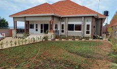 4 Bedrooms House For Sale In Akright Bwebajja 20 Decimals At 900m