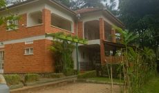 4 Bedrooms Lake View House For Sale In Luzira Kampala On 52 Decimals Of Land At $1.2m