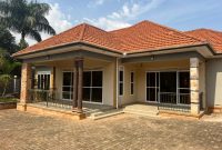 4 Bedrooms House For Sale In Bwebajja 17 Decimals At 480m