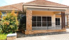 4 Bedrooms House For Sale In Bwebajja Entebbe Road 20 Decimals At 470m