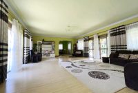 4 Bedrooms And 6 Rental Units On 1.1 Acre Of Land In Bwerenga Kawuku Entebbe At 800,000 USD
